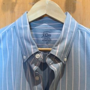 J. Crew men’s short sleeve classic Oxford shirt